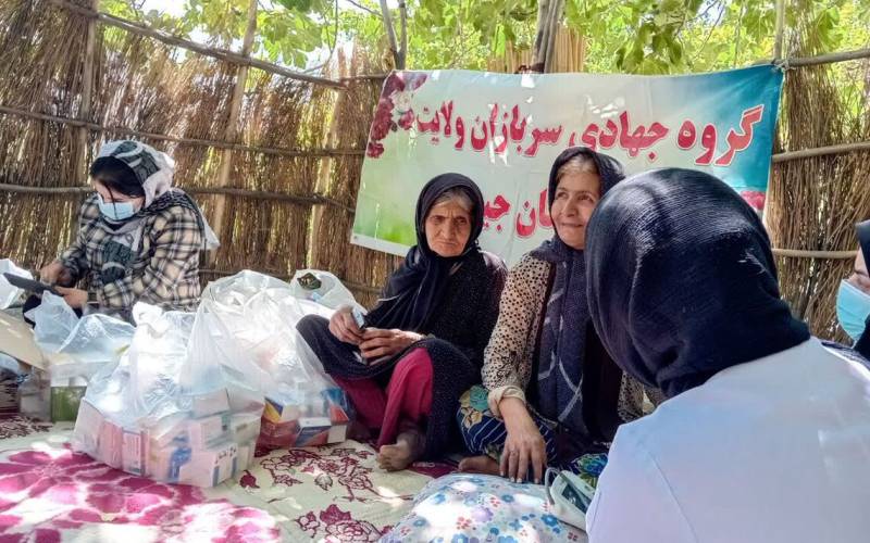 هفته دفاع مقدس و فرصت دندانپزشکی و جراحی رایگان برای محرومان جنوب کرمان